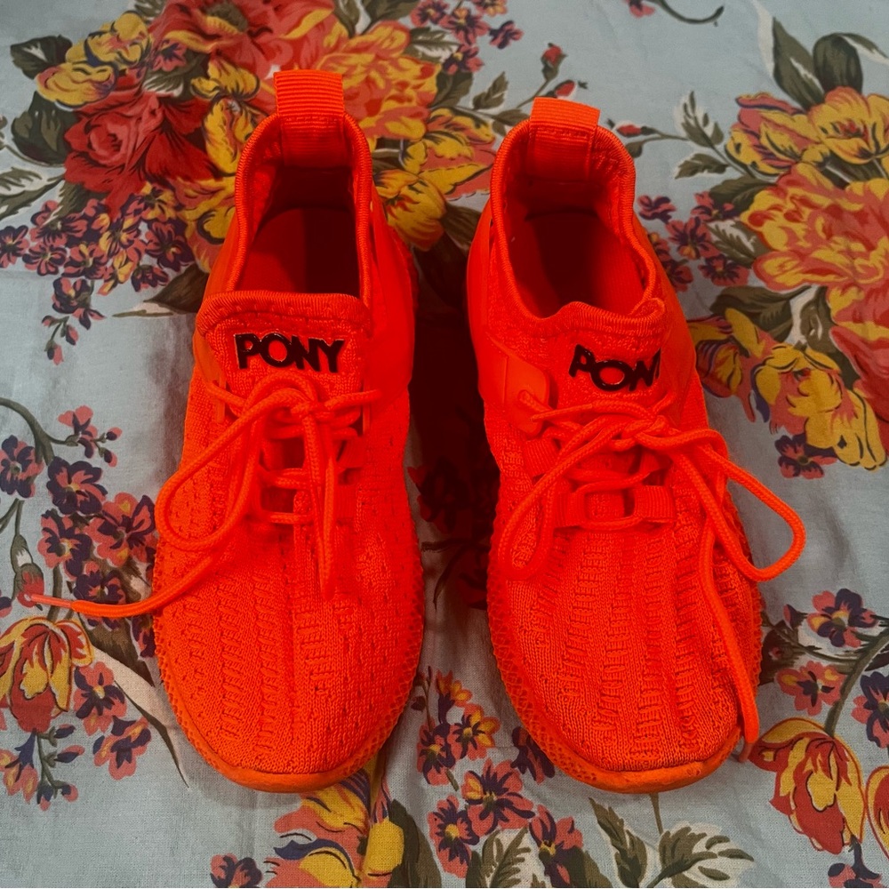 Kid’s PONY Sneakers Bright Orange Size 1 Youth Pre-Owned Boy/Girls Unisex